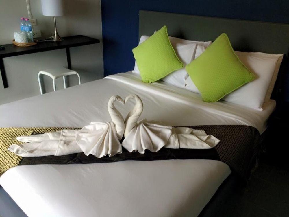 Rooms@Krabi Guesthouse Екстериор снимка