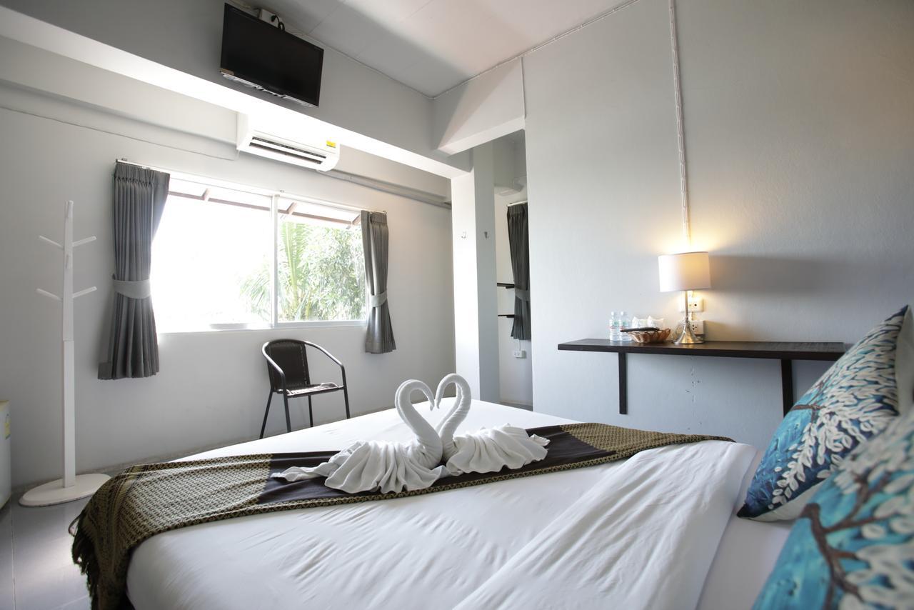 Rooms@Krabi Guesthouse Екстериор снимка