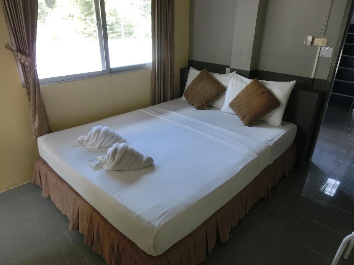 Rooms@Krabi Guesthouse Екстериор снимка